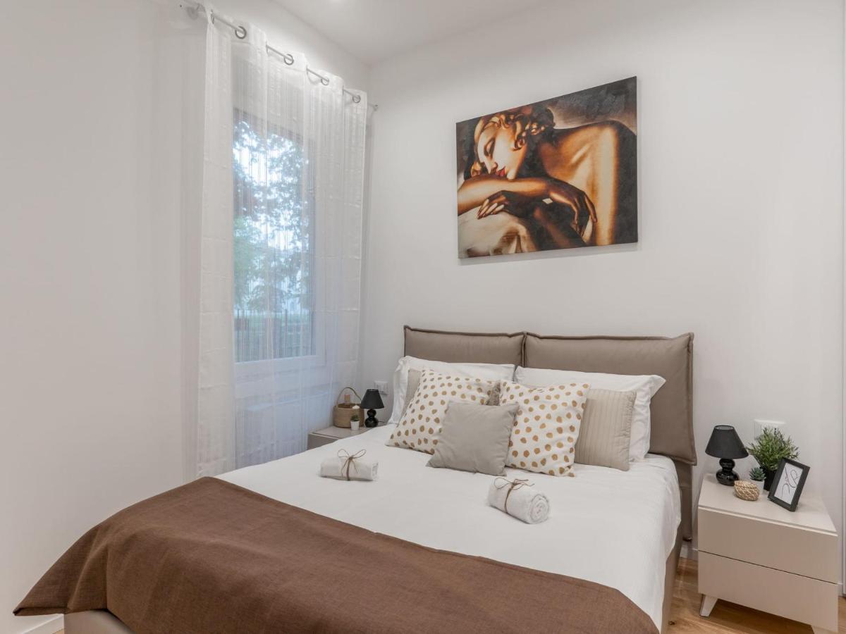 The Best Rent - Gorgeous One-Bedroom Apartment In Ticinese Milano Dış mekan fotoğraf