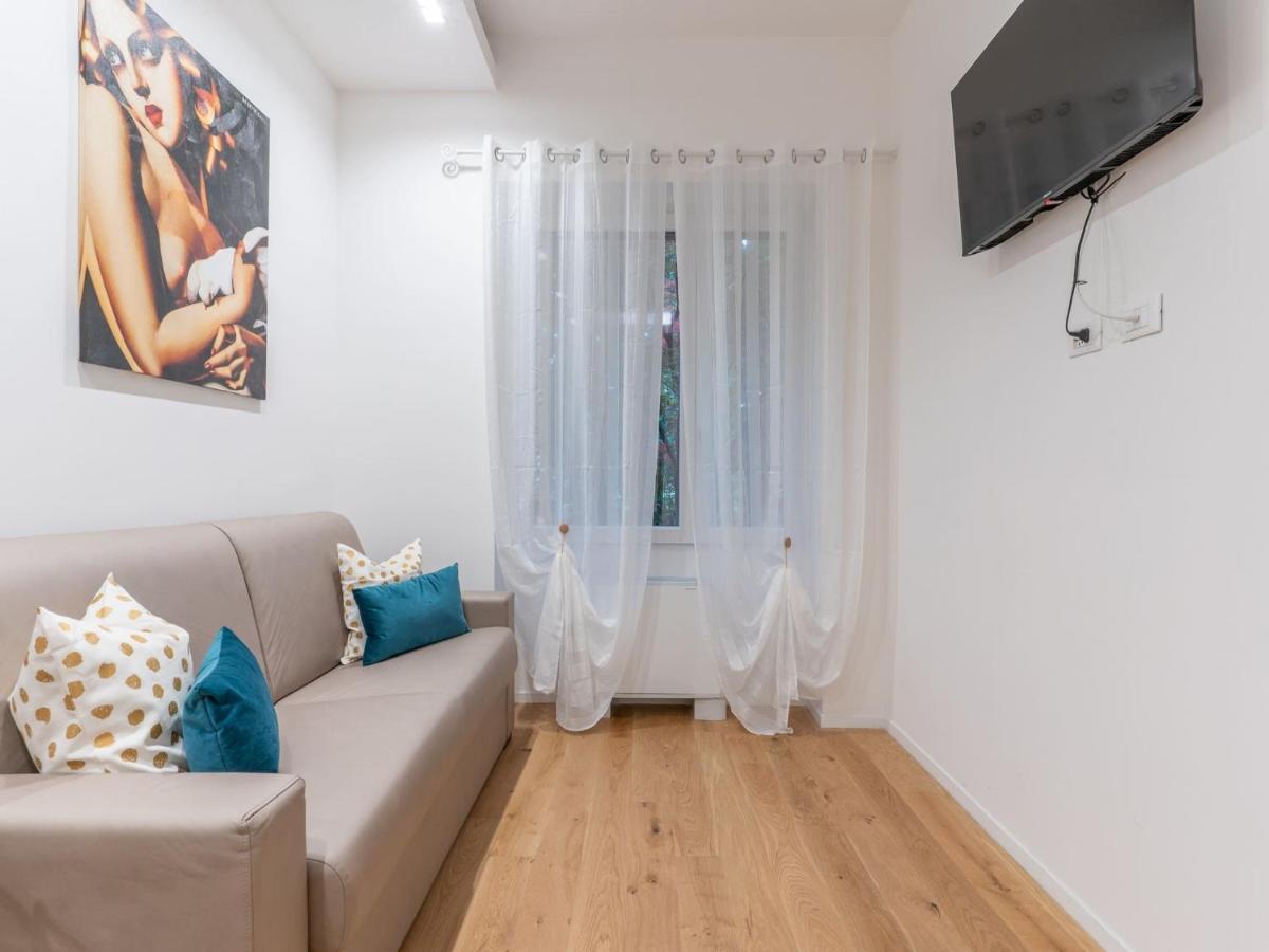 The Best Rent - Gorgeous One-Bedroom Apartment In Ticinese Milano Dış mekan fotoğraf