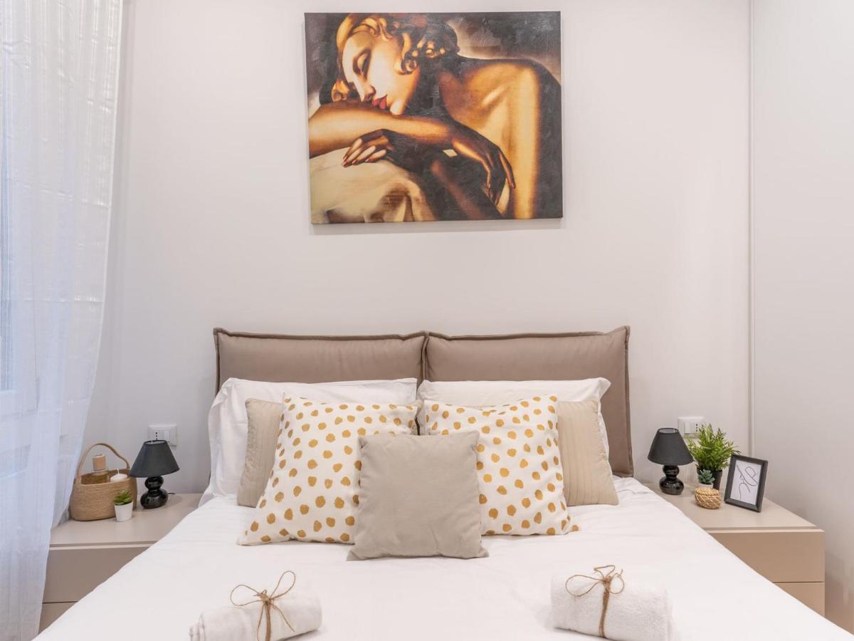 The Best Rent - Gorgeous One-Bedroom Apartment In Ticinese Milano Dış mekan fotoğraf