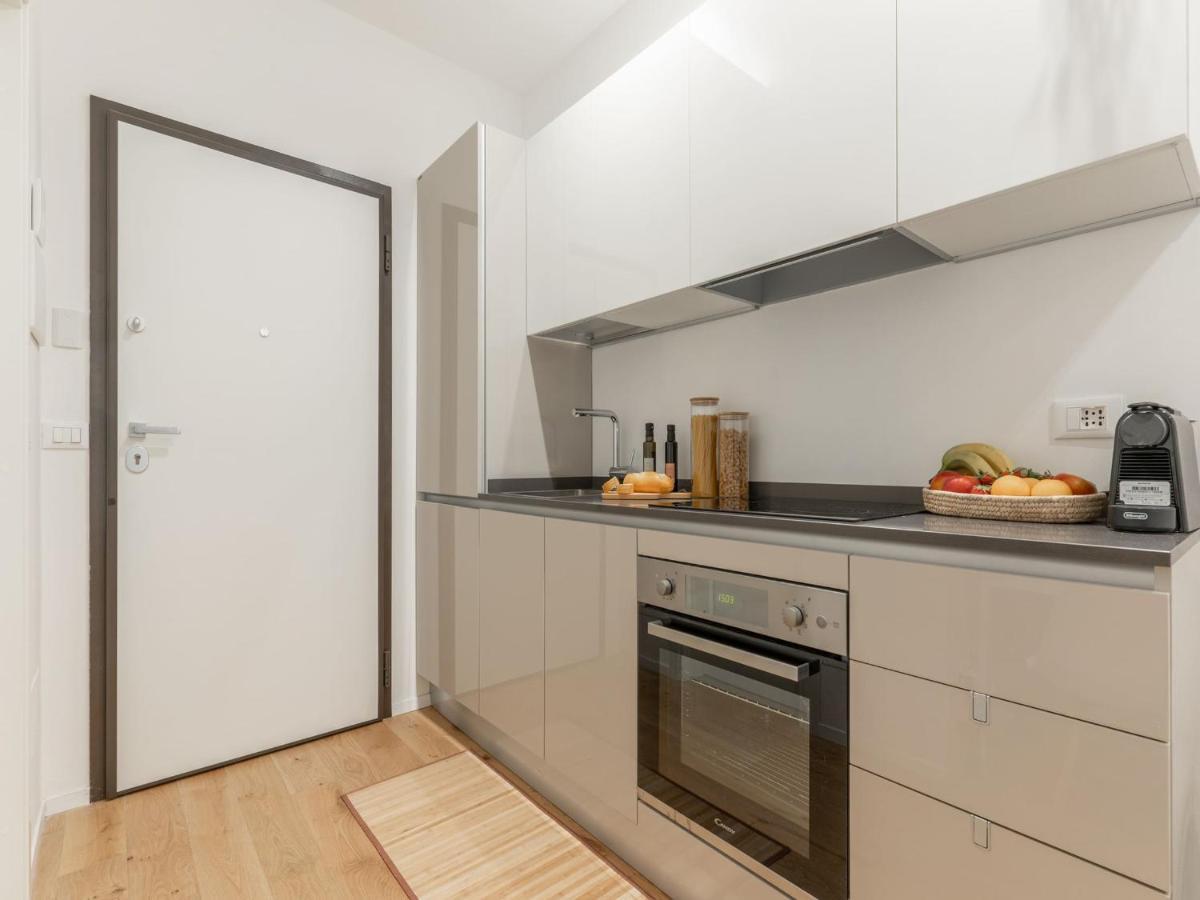The Best Rent - Gorgeous One-Bedroom Apartment In Ticinese Milano Dış mekan fotoğraf