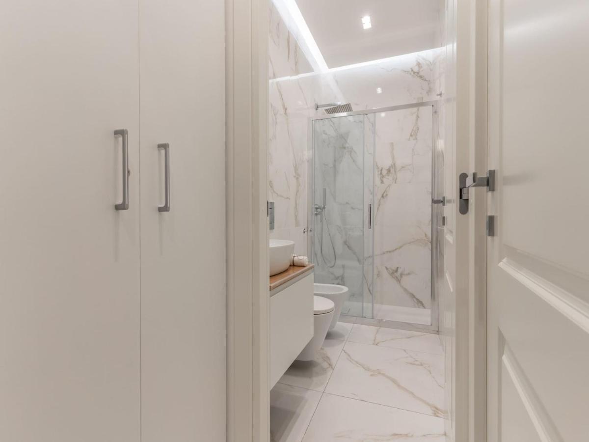 The Best Rent - Gorgeous One-Bedroom Apartment In Ticinese Milano Dış mekan fotoğraf